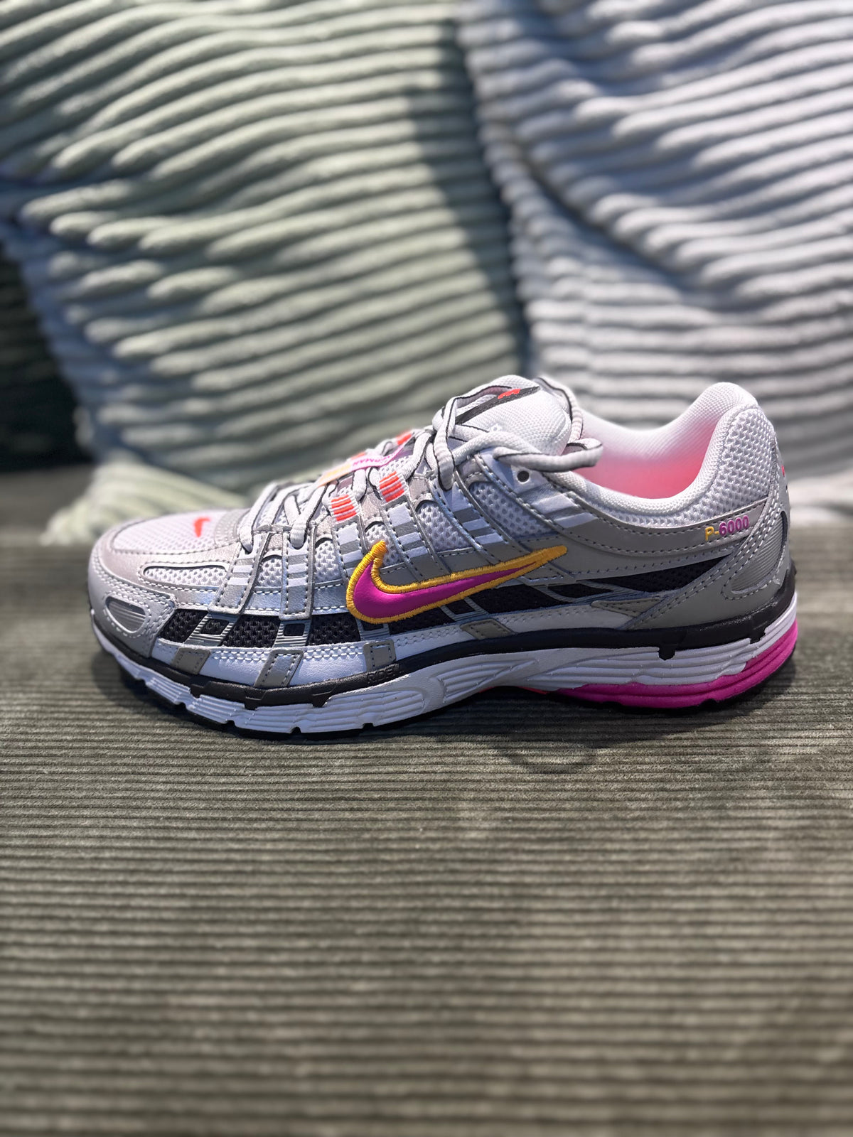 P6000 Silver Pink OG