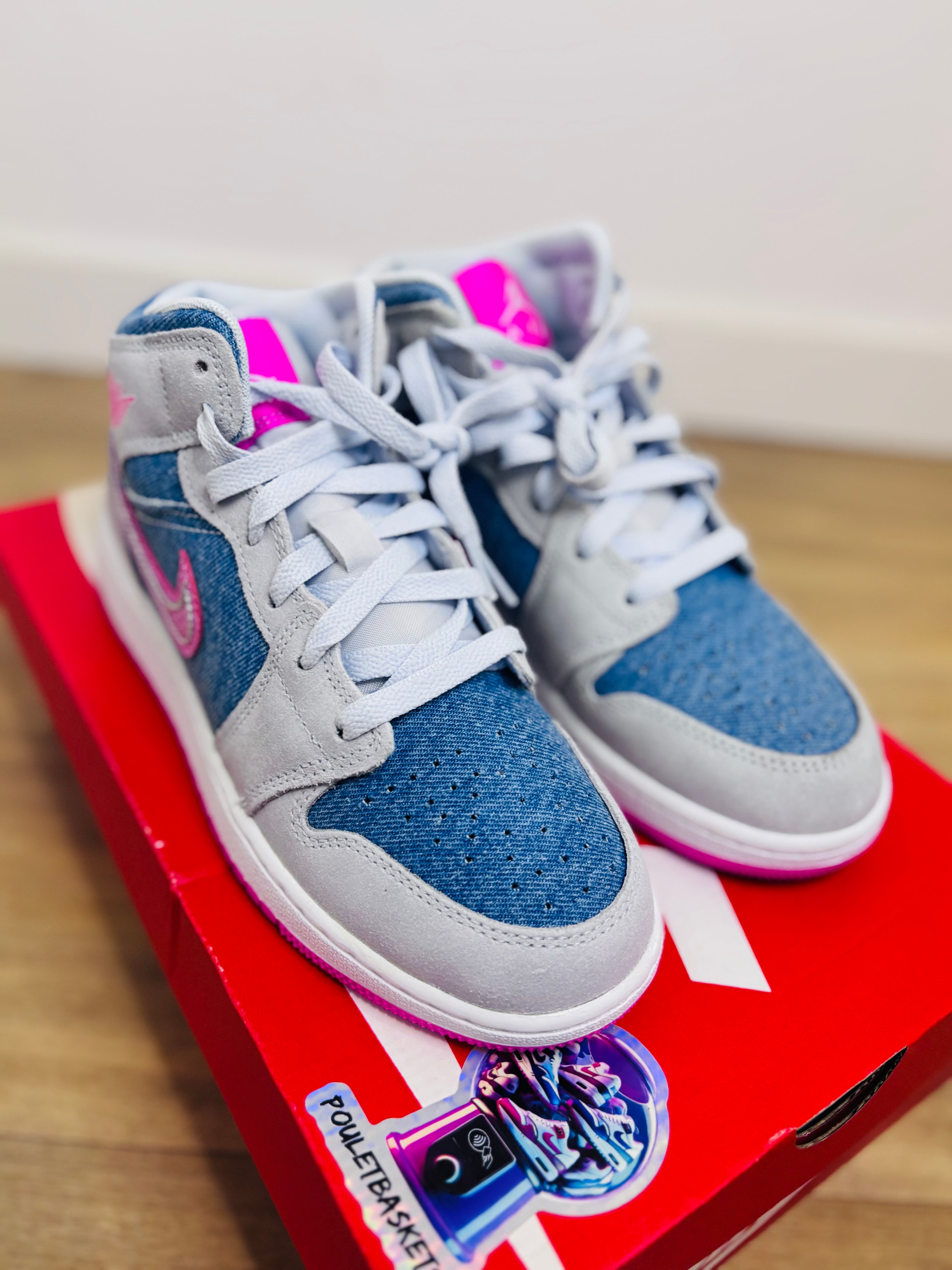 Nike Air Jordan 1 Mid Special Edition Cobalt Bliss