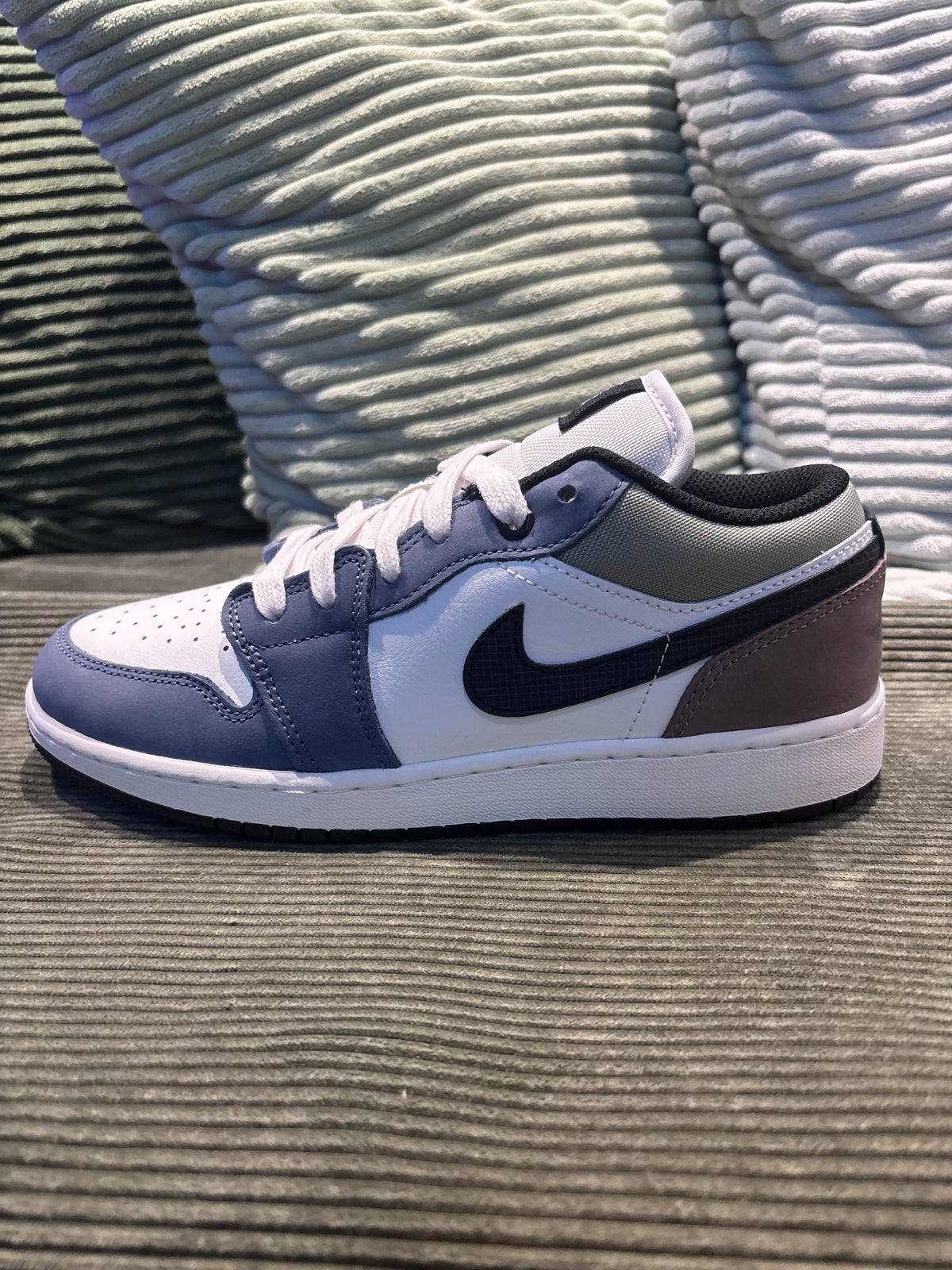Air Jordan 1 Low diffused bleu jade