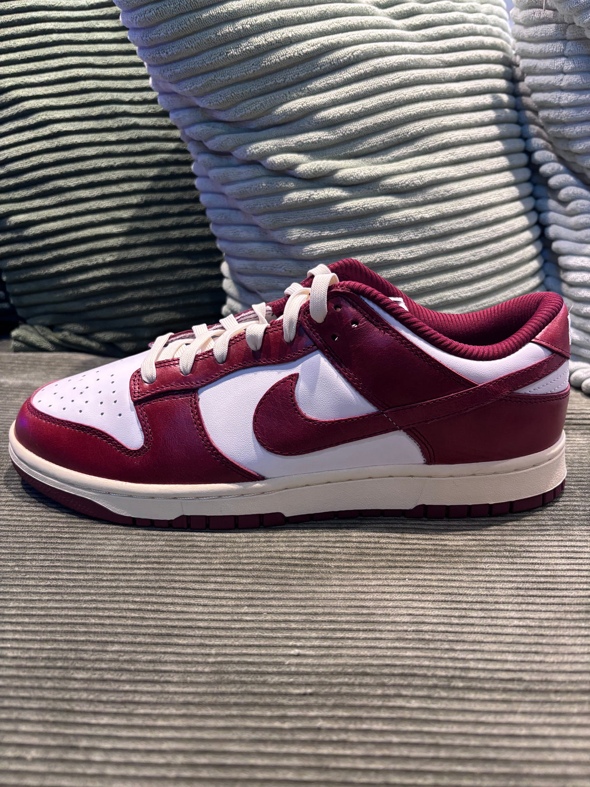 Dunk Low Vintage Red
