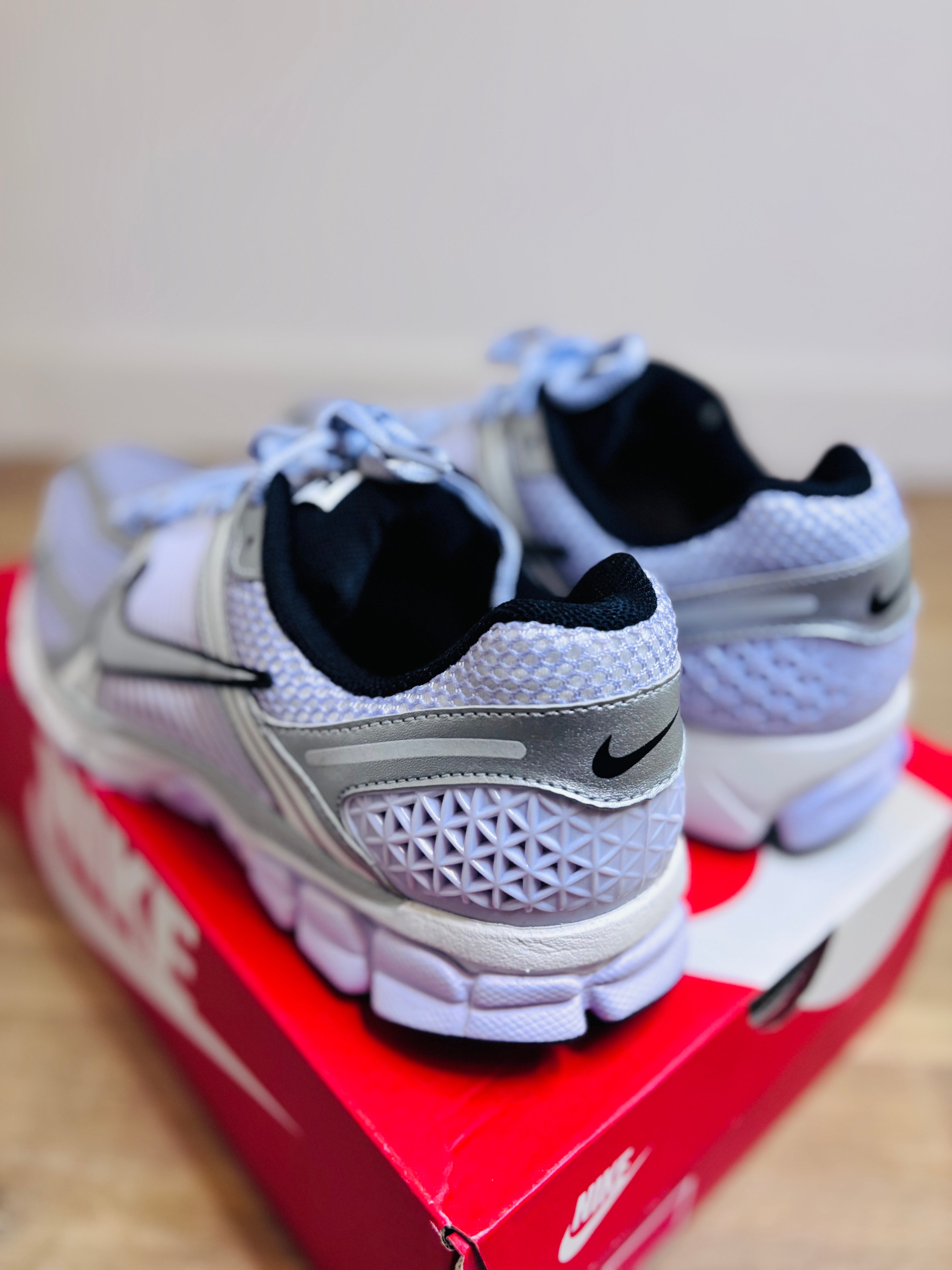 Nike Zoom Vomero 5 M Barely Grape Metallic Silver