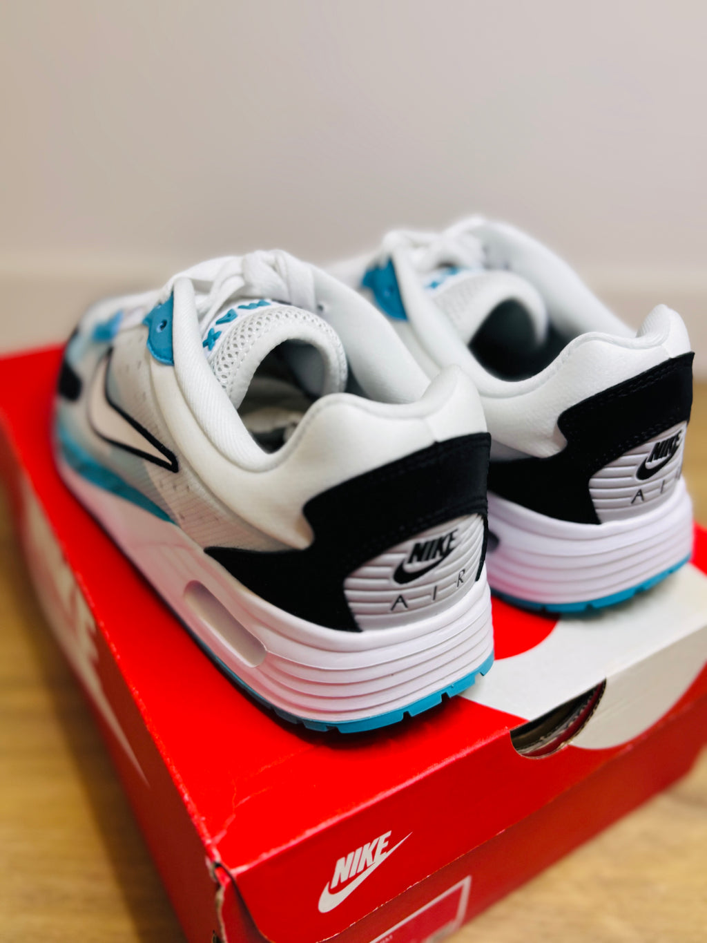 Nike Air Max Solo White Tealer Blue