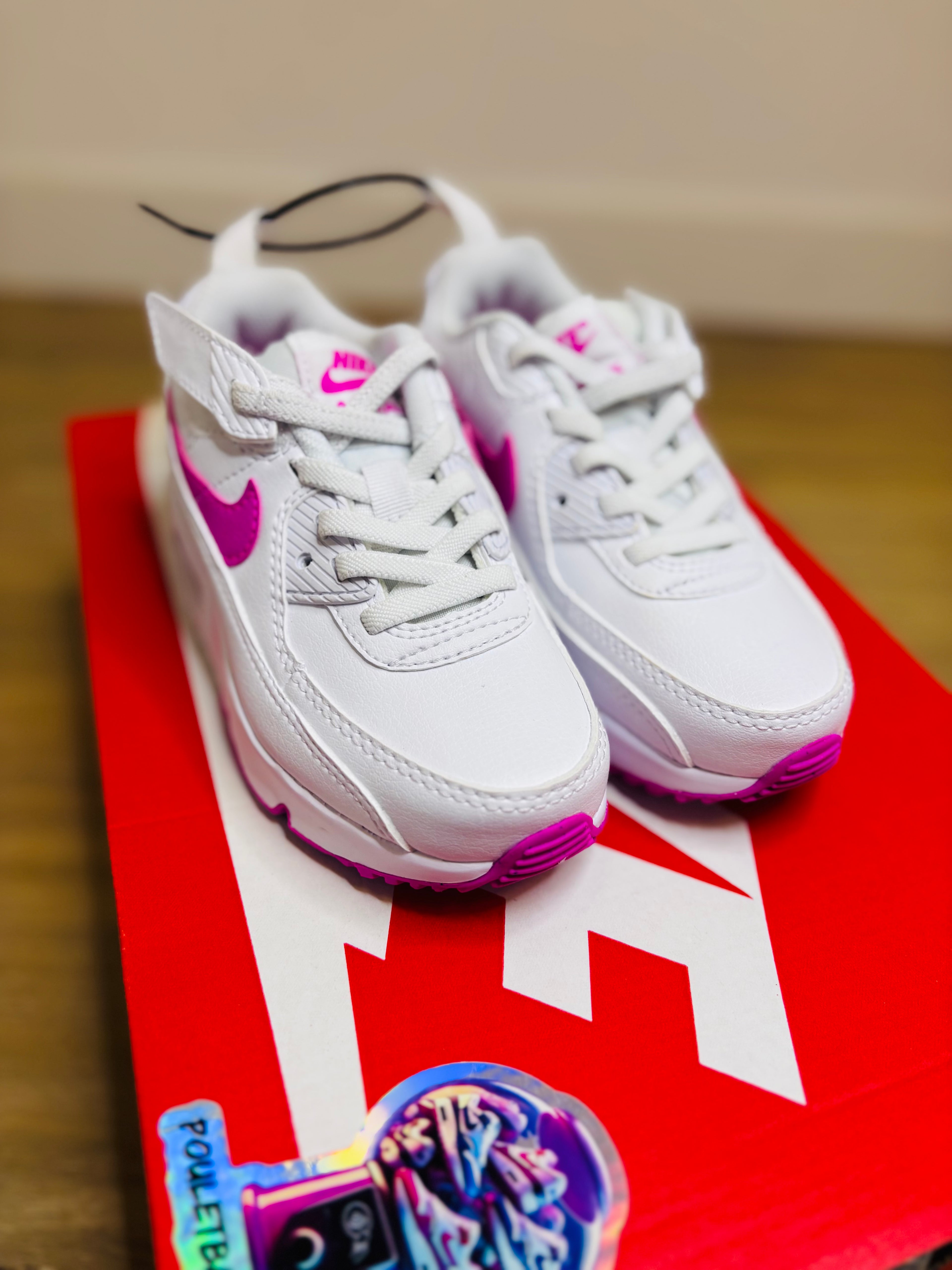 Nike Air Max 90 EasyOn White Pink Fuschia