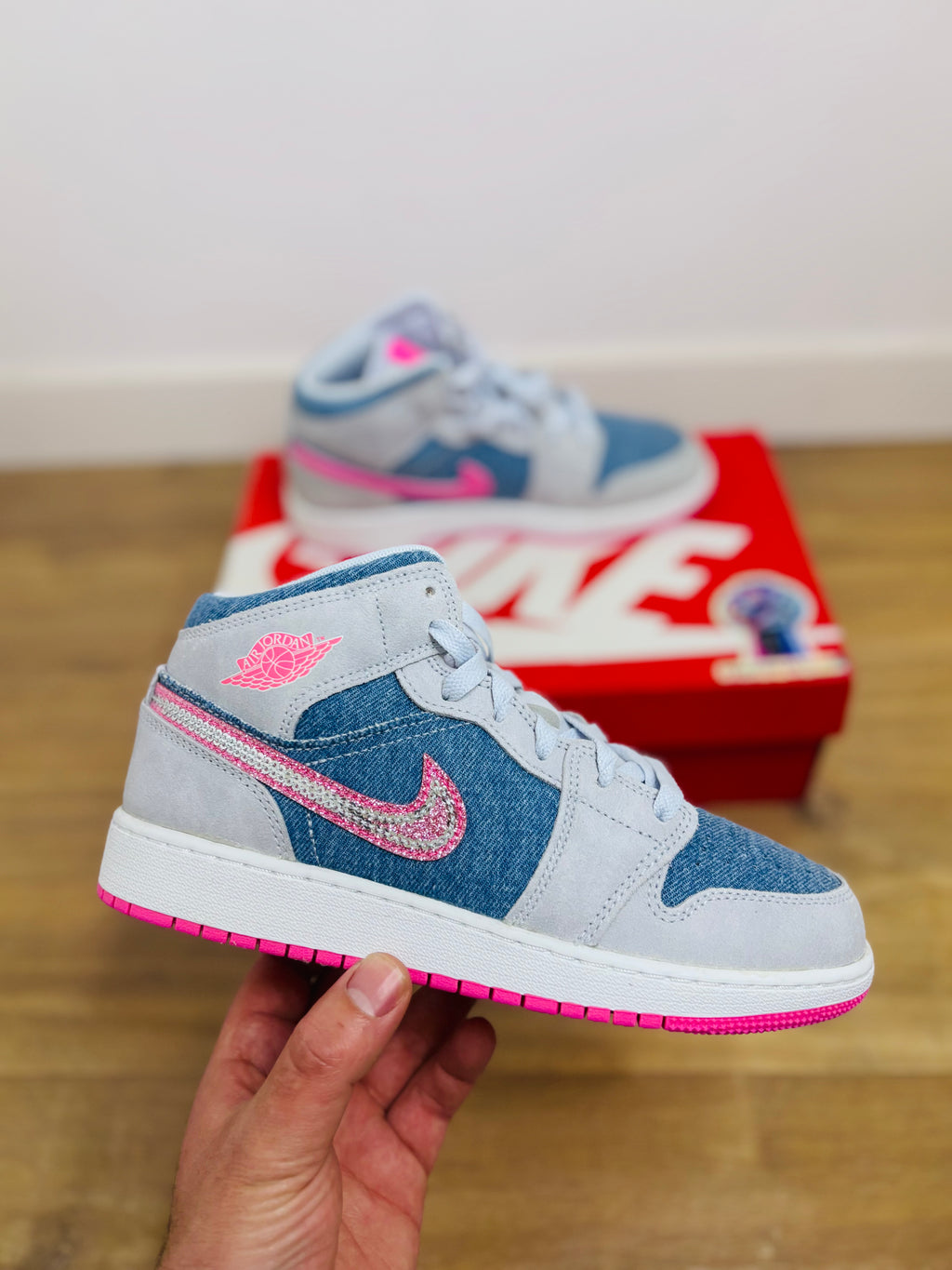 Nike Air Jordan 1 Mid Special Edition Cobalt Bliss