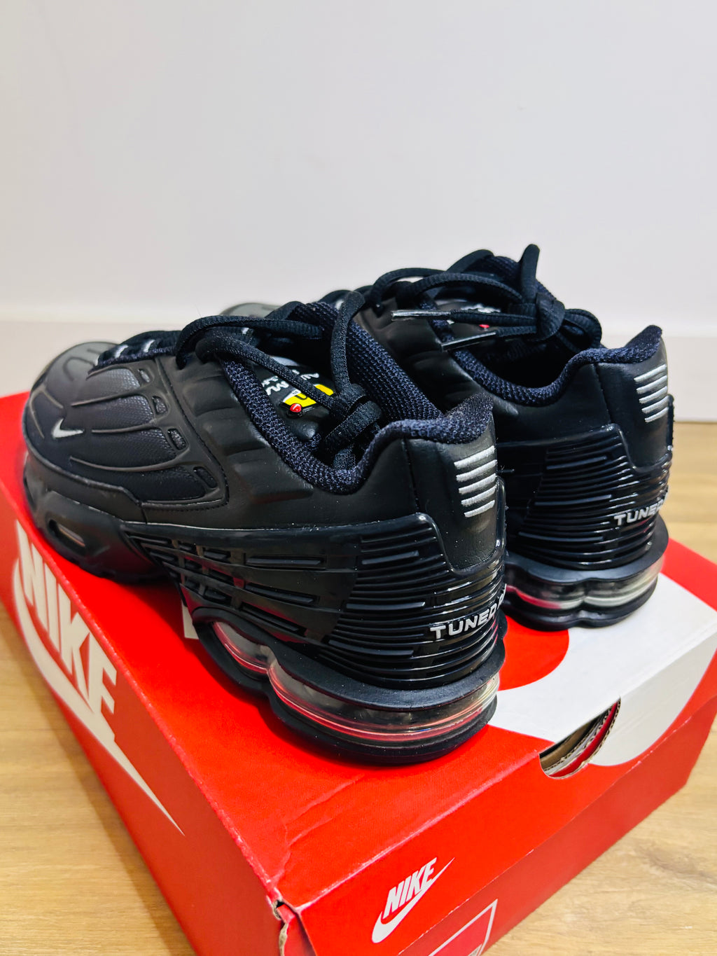 Nike Air Max Plus TN III 3 Black Wolf Grey