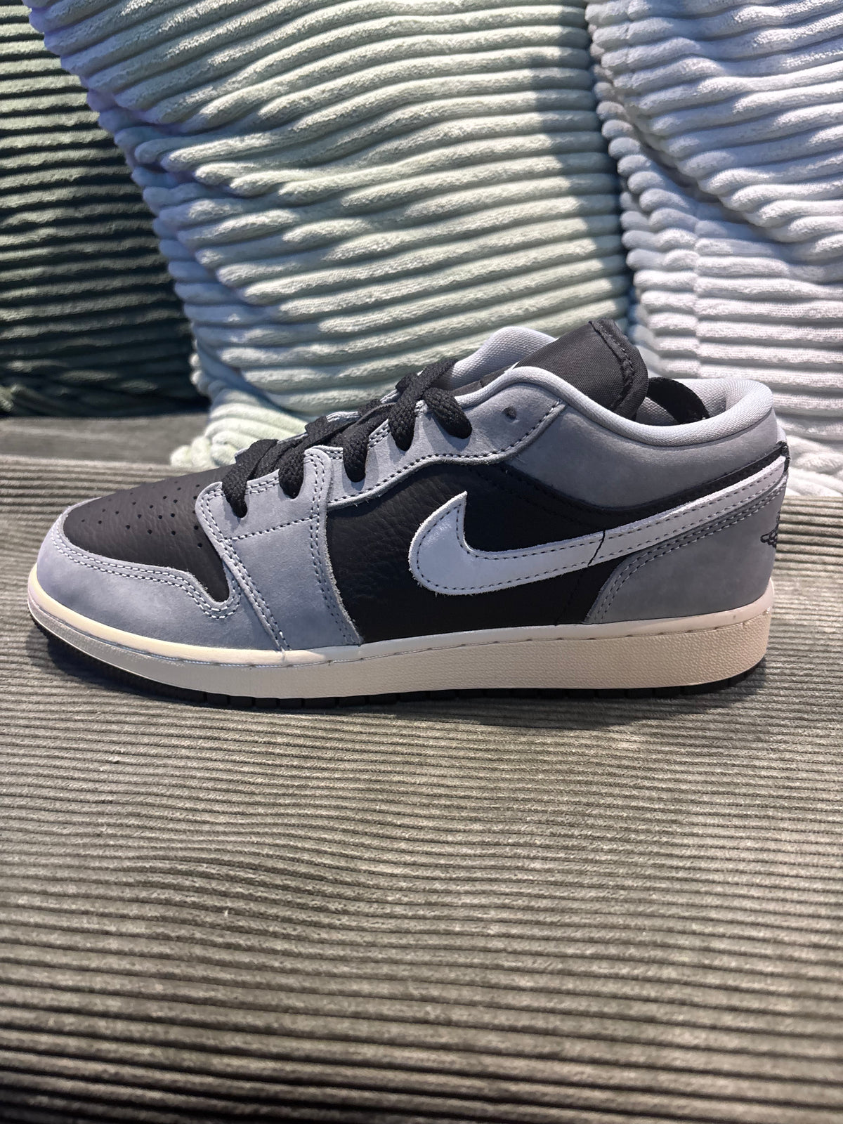 Air Jordan 1 Low Grey Black