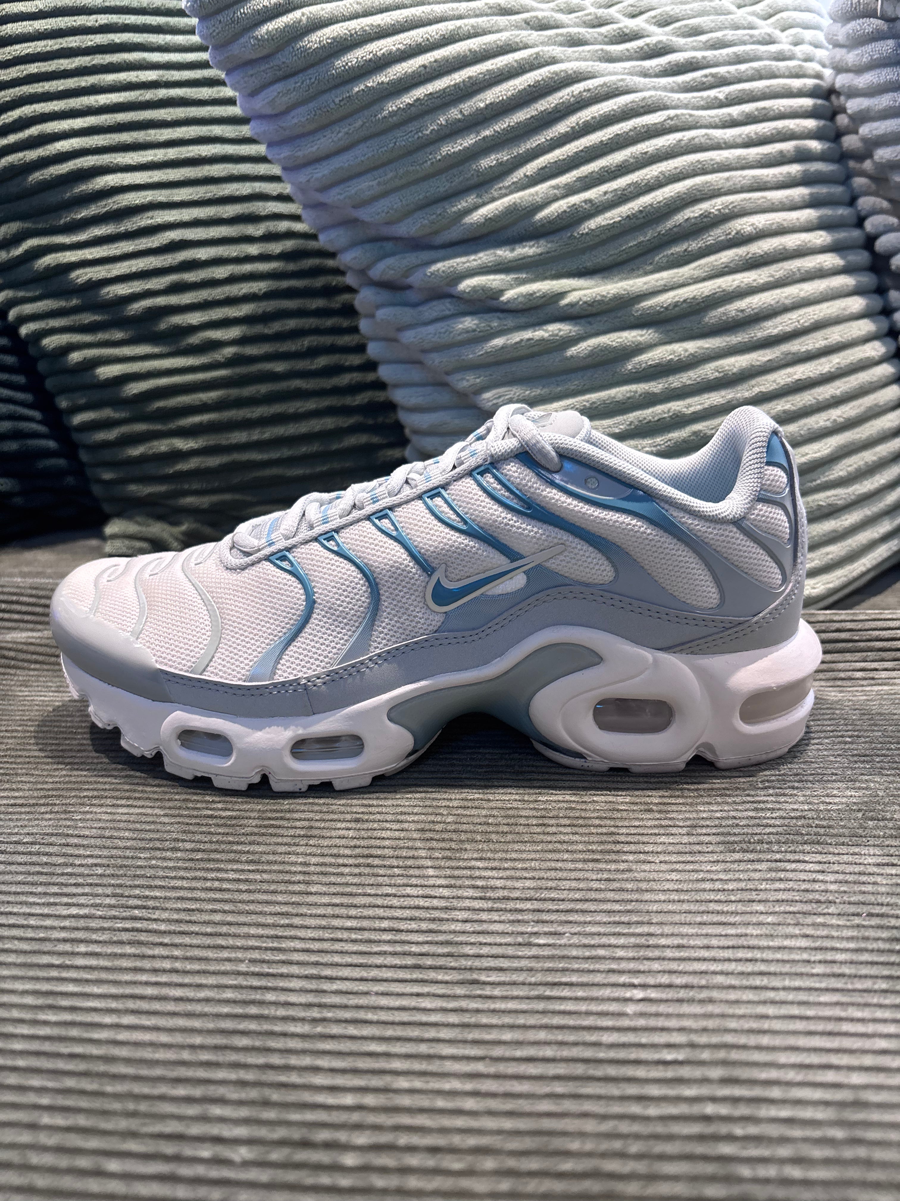 Nike Air Max plus TN Bleu Ciel