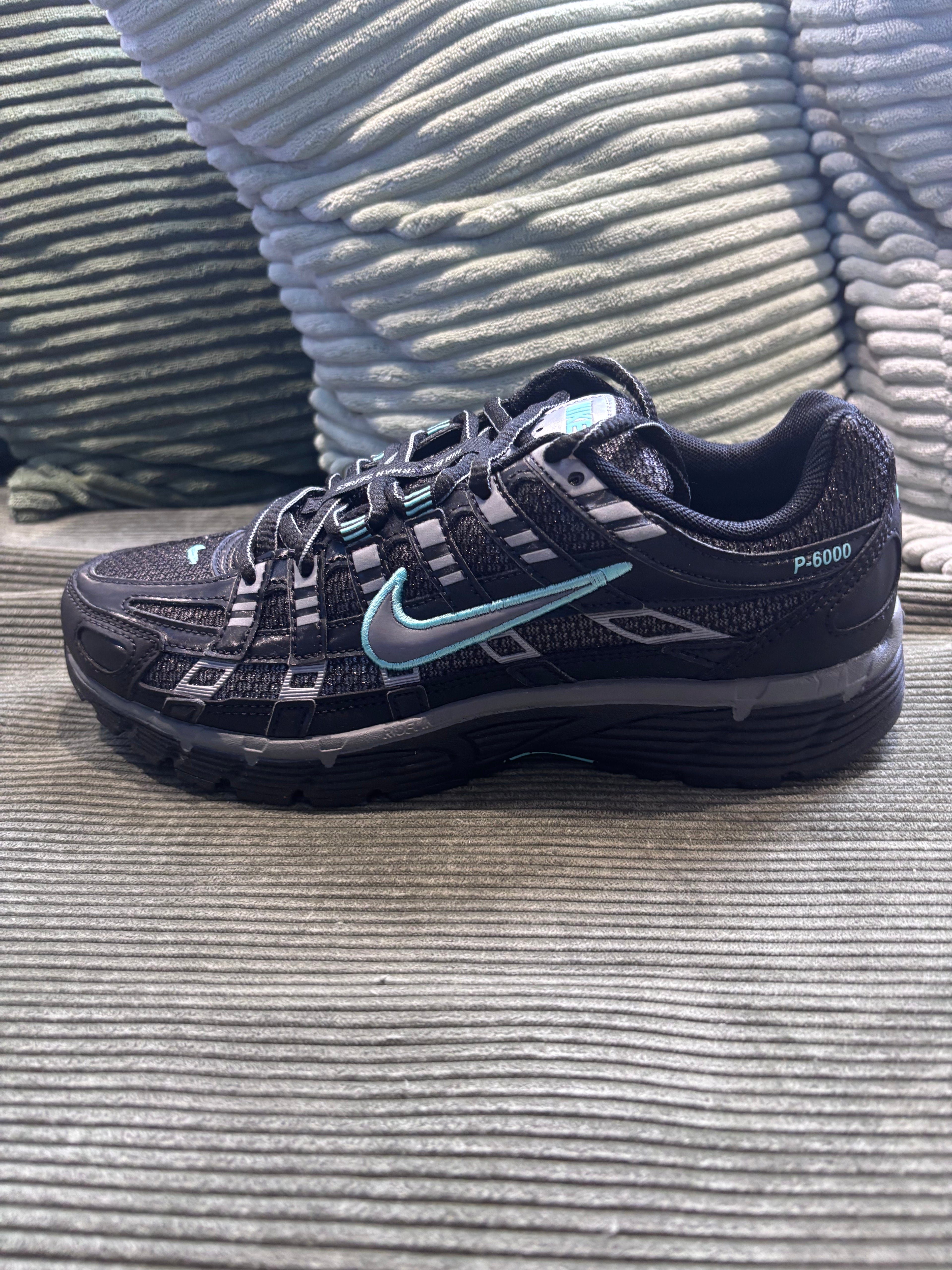 P6000 Black Turquoise Blue