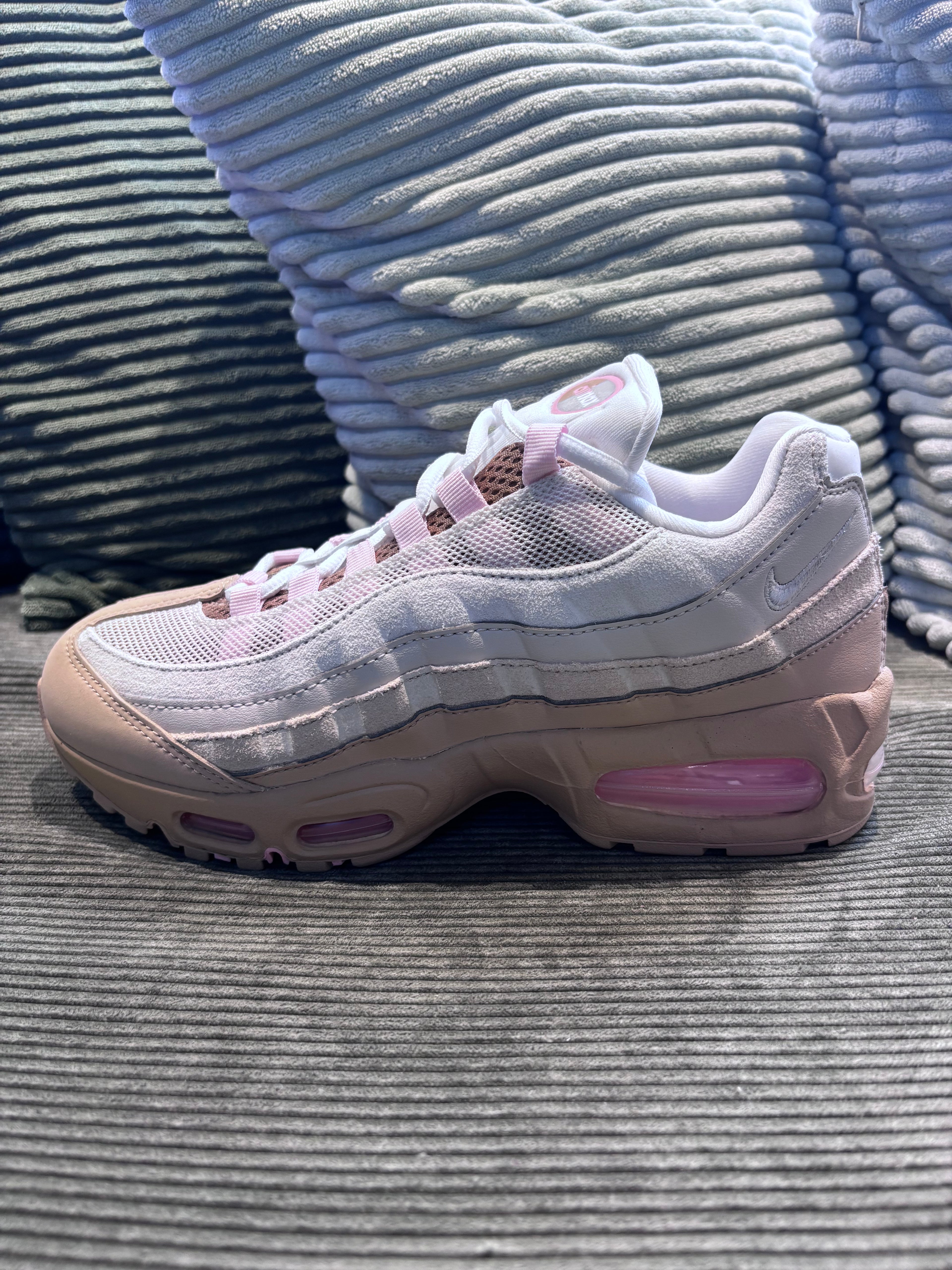 Air Max 95 Linen Cool Grey Pink