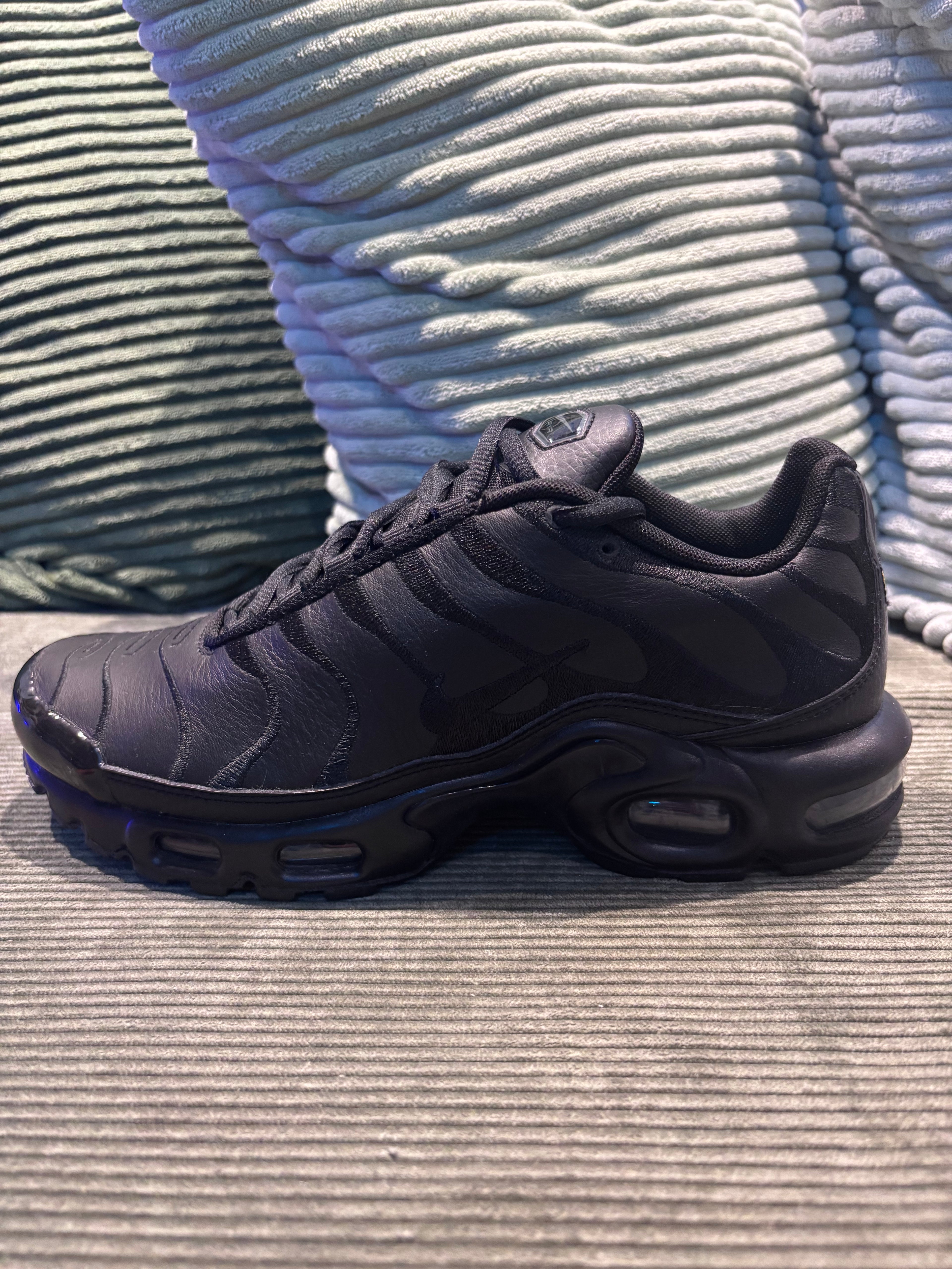 Air Max Plus TN Black Cuir