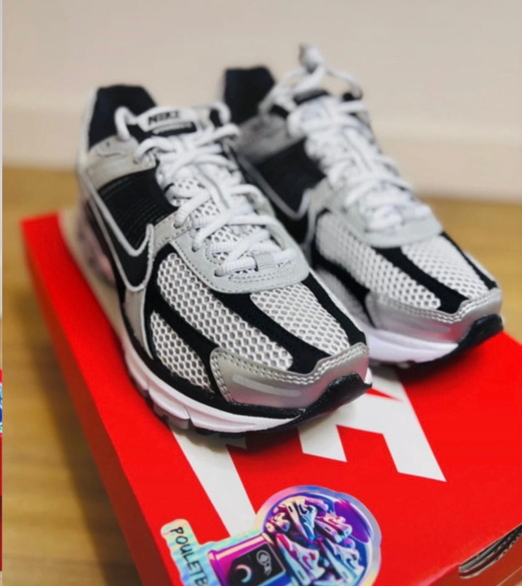Nike Zoom Vomero 5 Black Metallic Silver