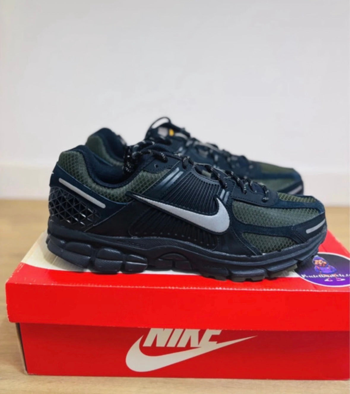 Nike Zoom Vomero 5 Blakc Sequoia Kaki