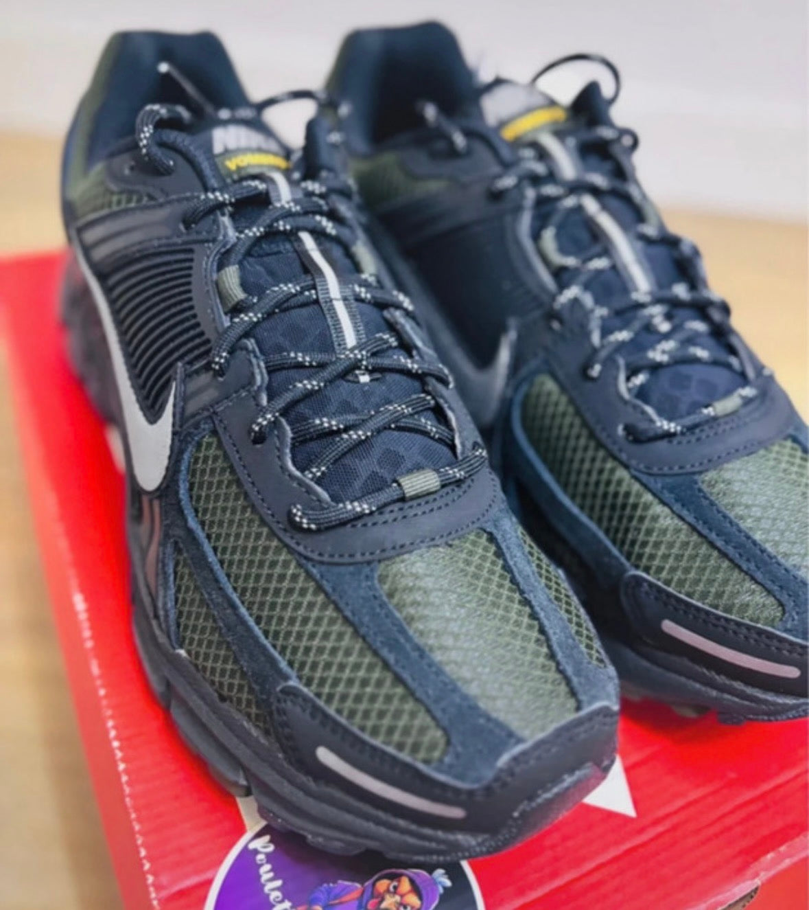 Nike Zoom Vomero 5 Blakc Sequoia Kaki