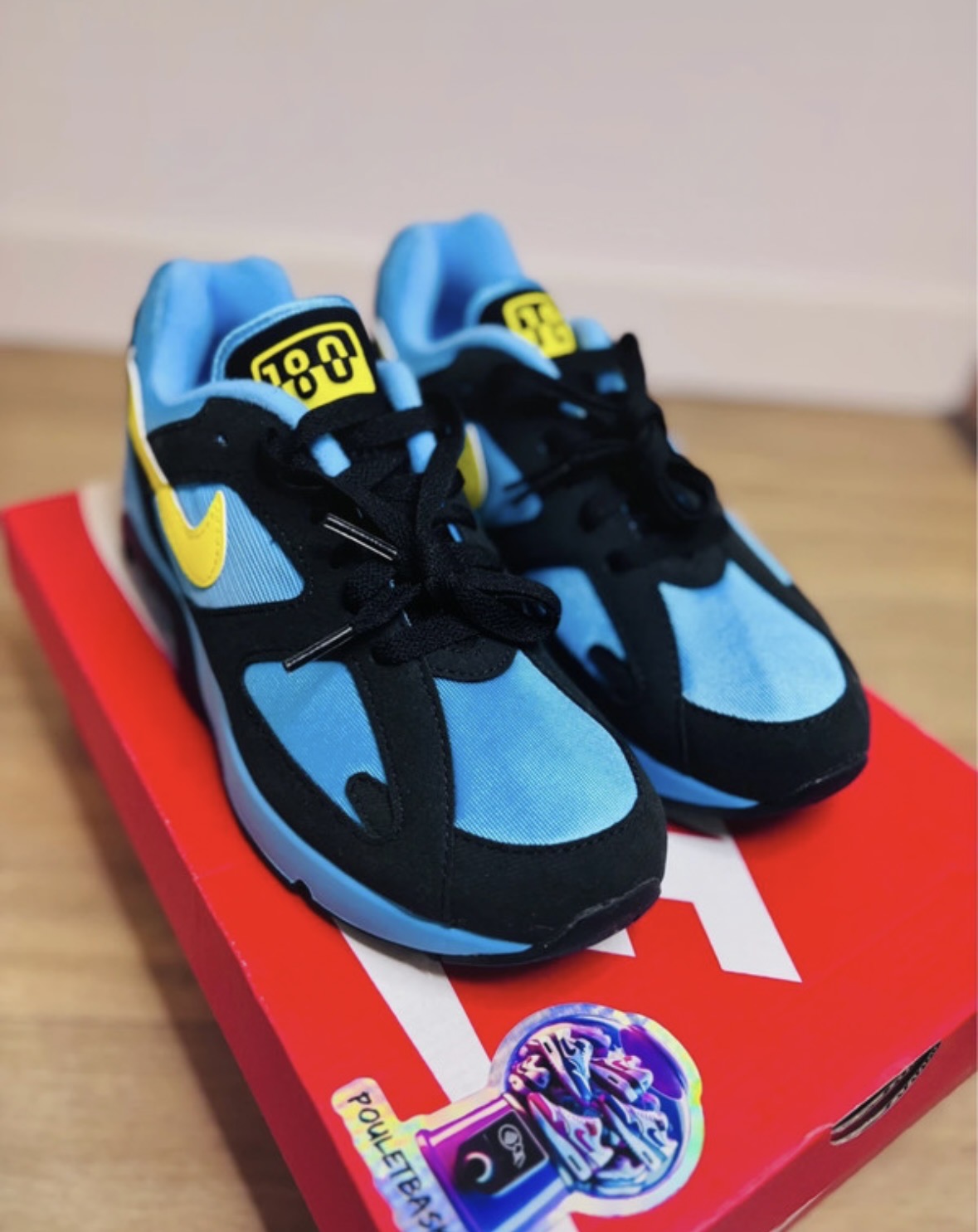 Nike Air 180 Baltic Blue Lightning