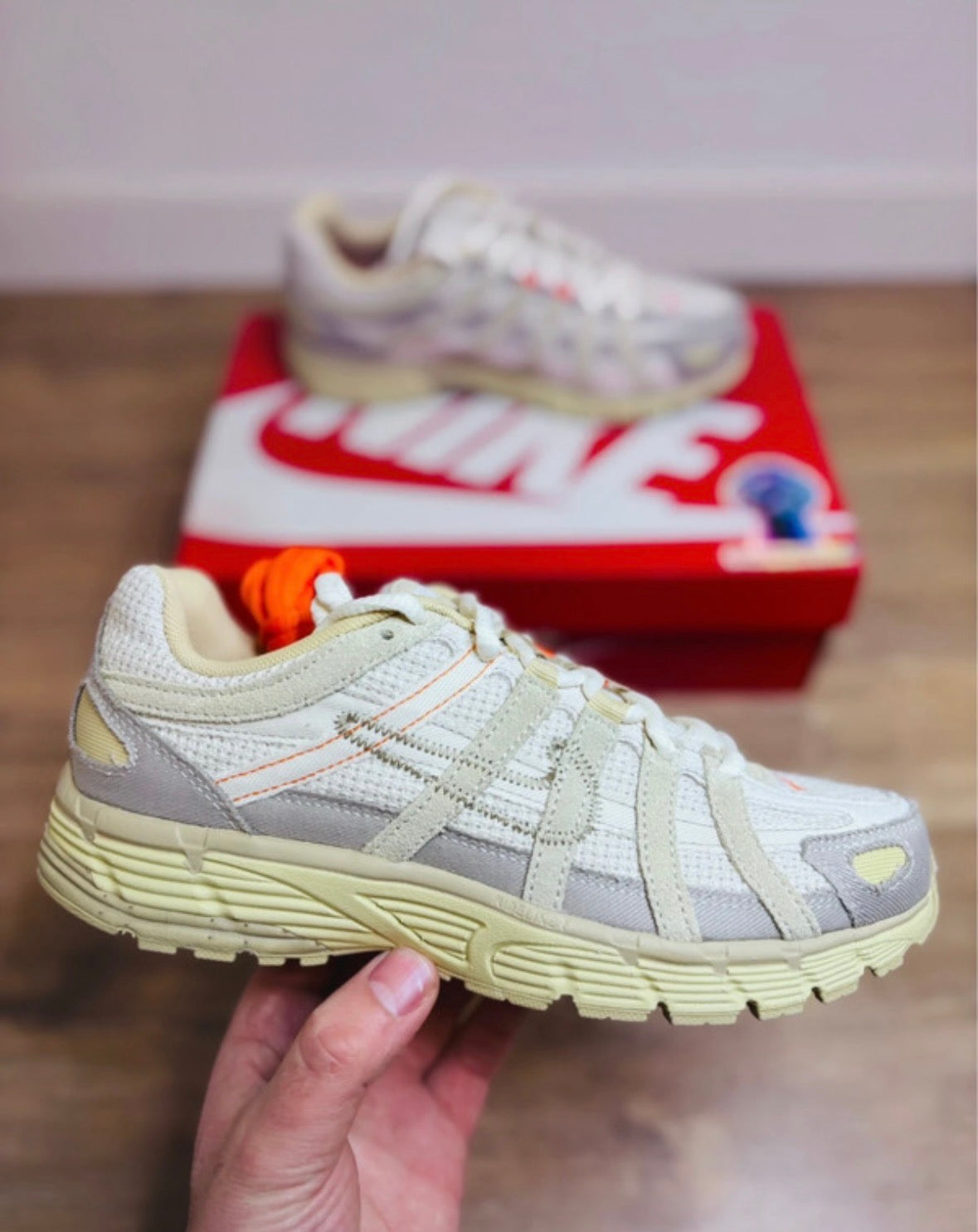 Nike P6000 Muslin College Grey