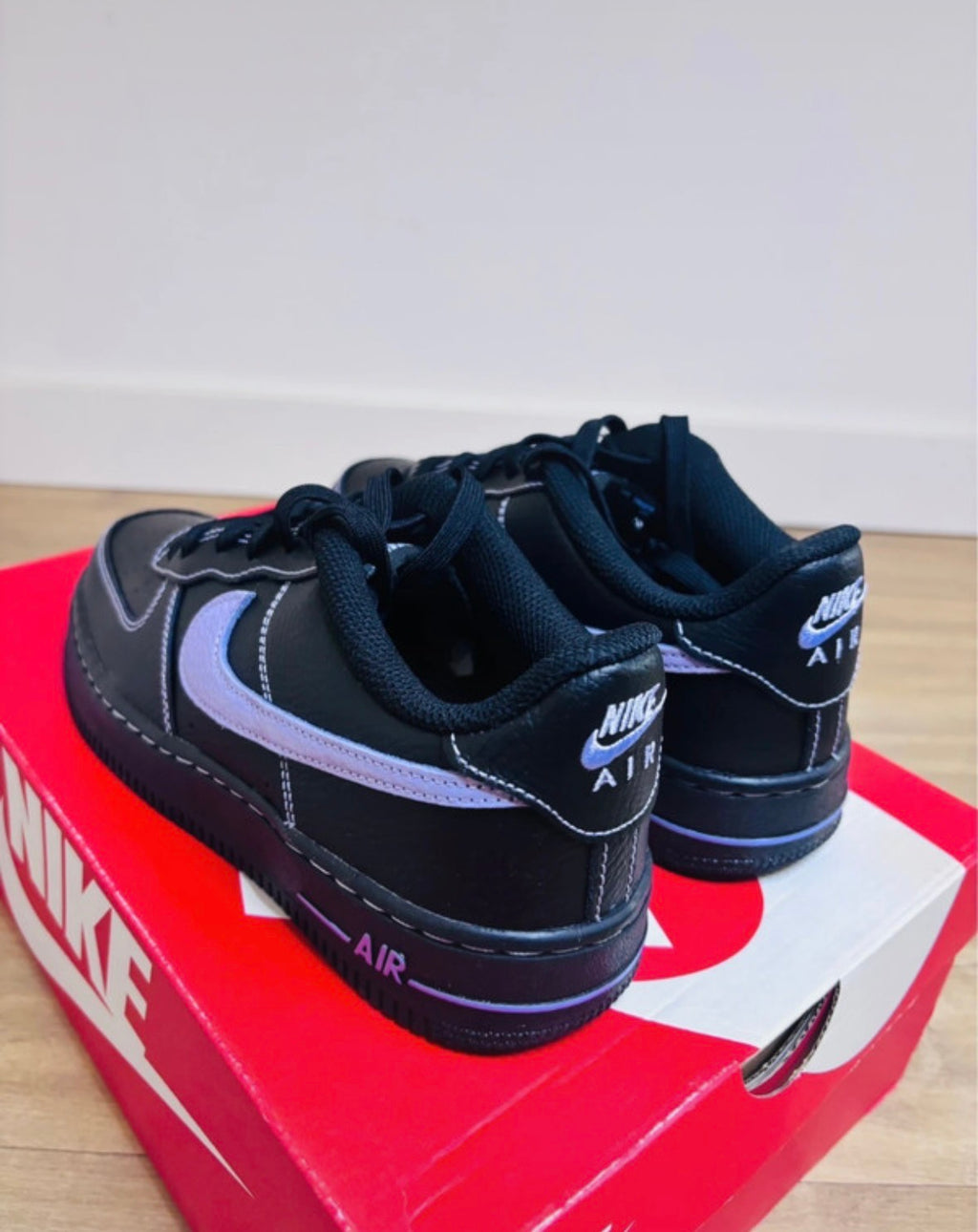 Air Force 1 LV8 Black Lilas