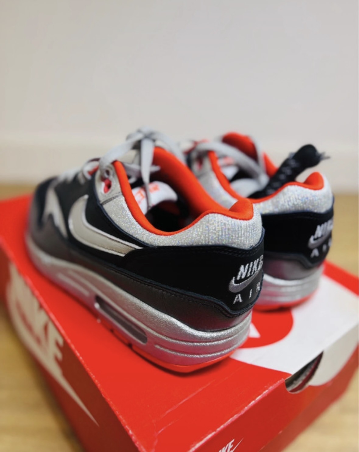 Nike Air Max 1 NBY Nike By You Black Red Metallic + Extra laces