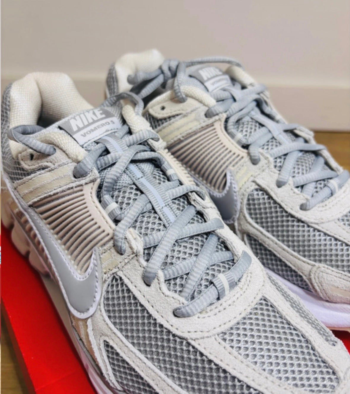 Nike Zoom Vomero 5 Light Orewood Brown