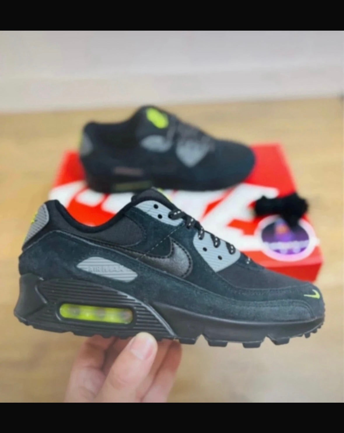 Nike Air Max 90 Black Anthracite Cool Grey + Extra laces black
