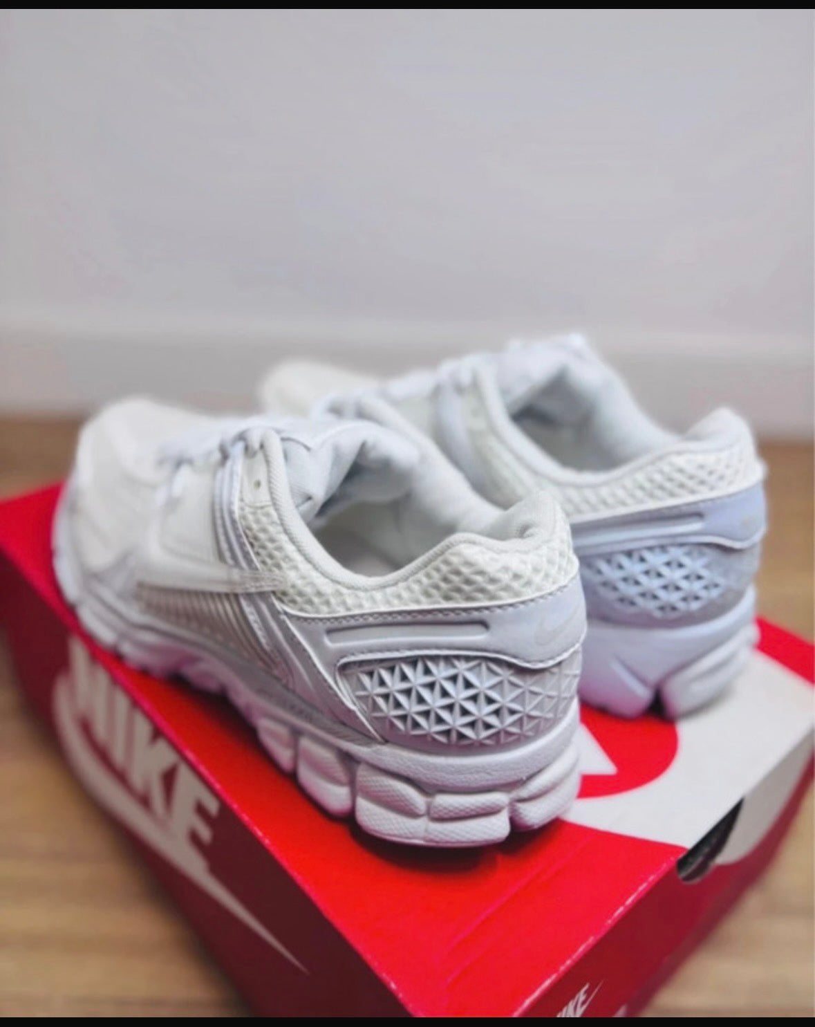 Nike Zoom Vomero 5 Triple White Platinum Tint