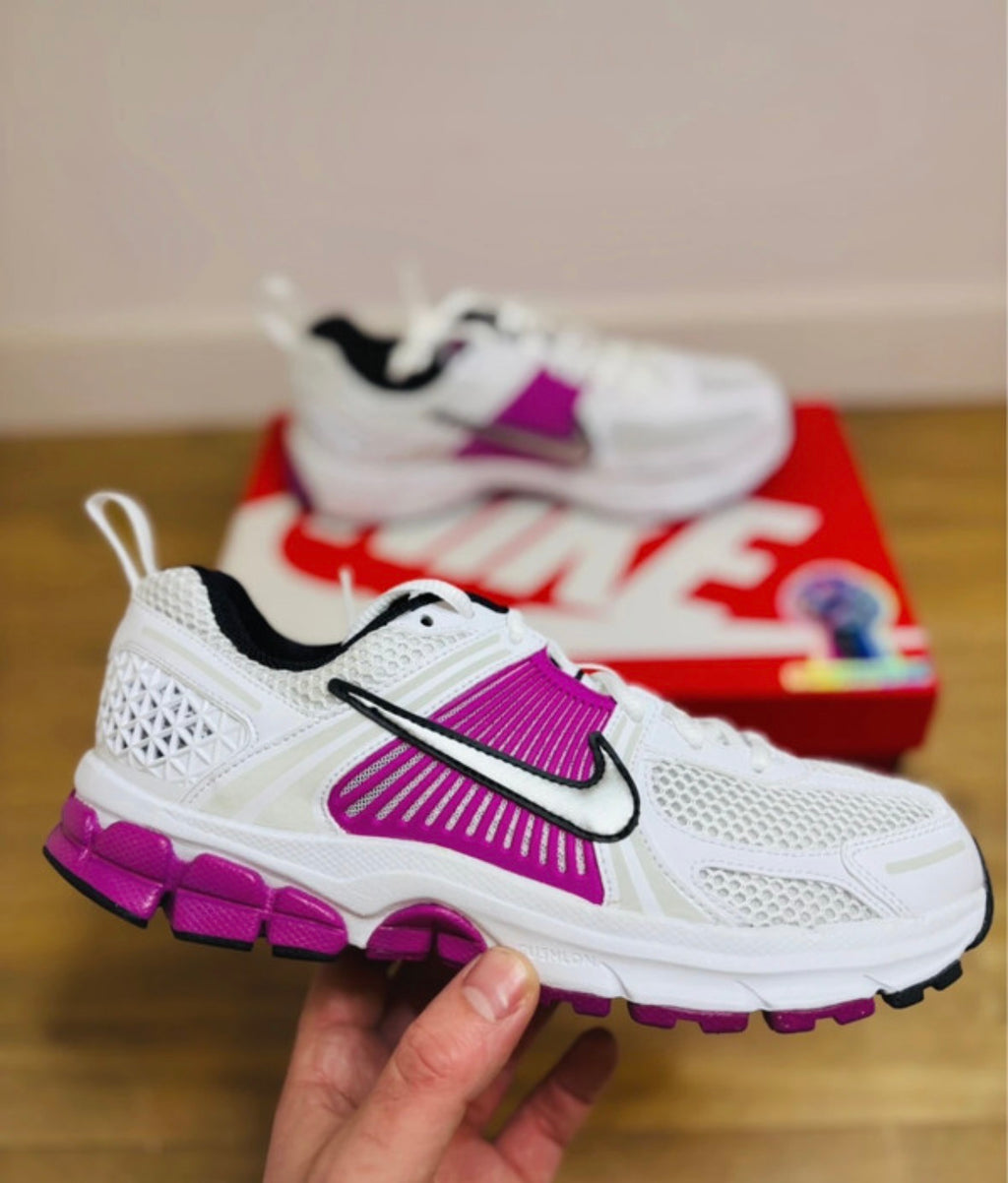 Vomero 5 White Metallic Platinum